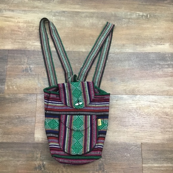 ARTESANIAS Mr Pinzon. Woven Mexican Backpack Multicolored Midsize - Picture 5 of 8